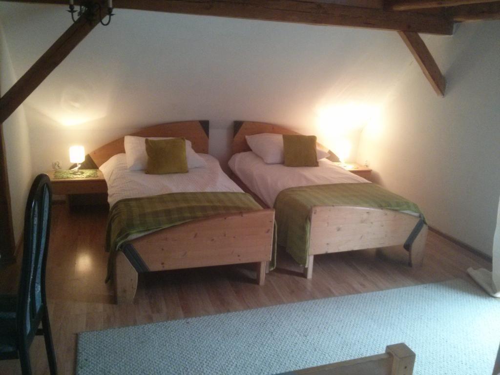 Bed and Breakfast Zbojna Debra Golejów Zimmer foto